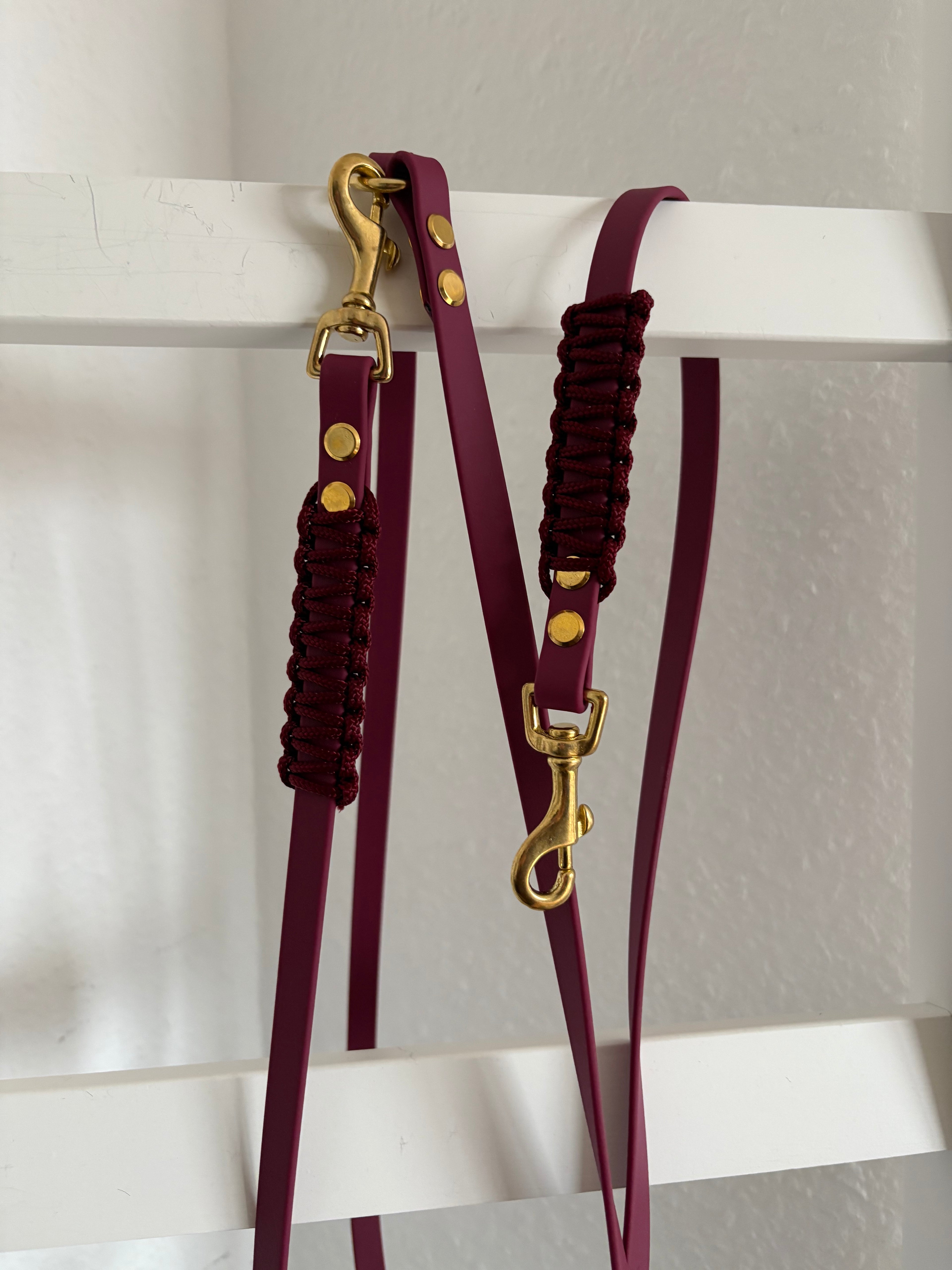 Crossbody Leine - Cranberry Kiss