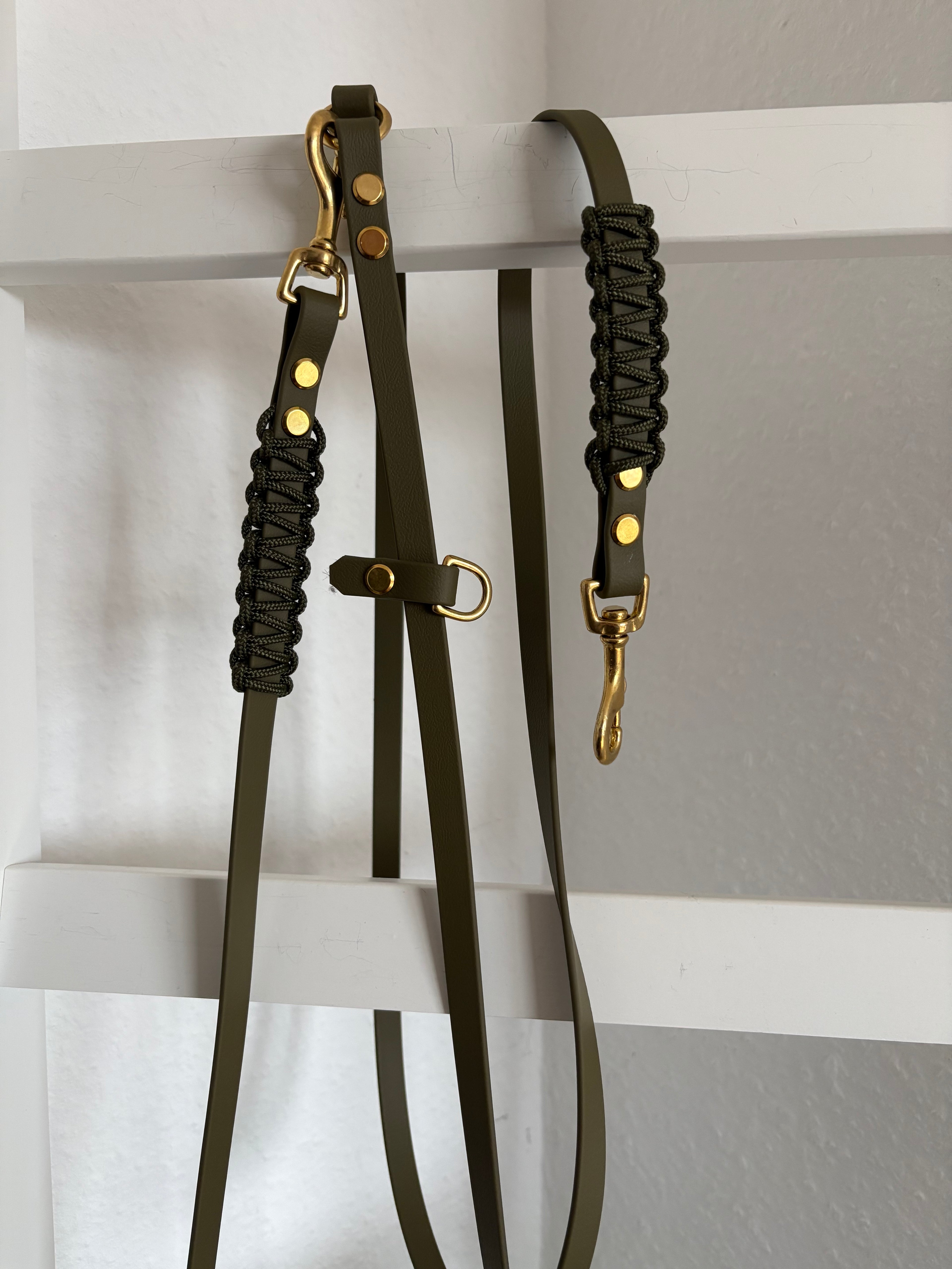 Crossbody Leine - Olive Whisper
