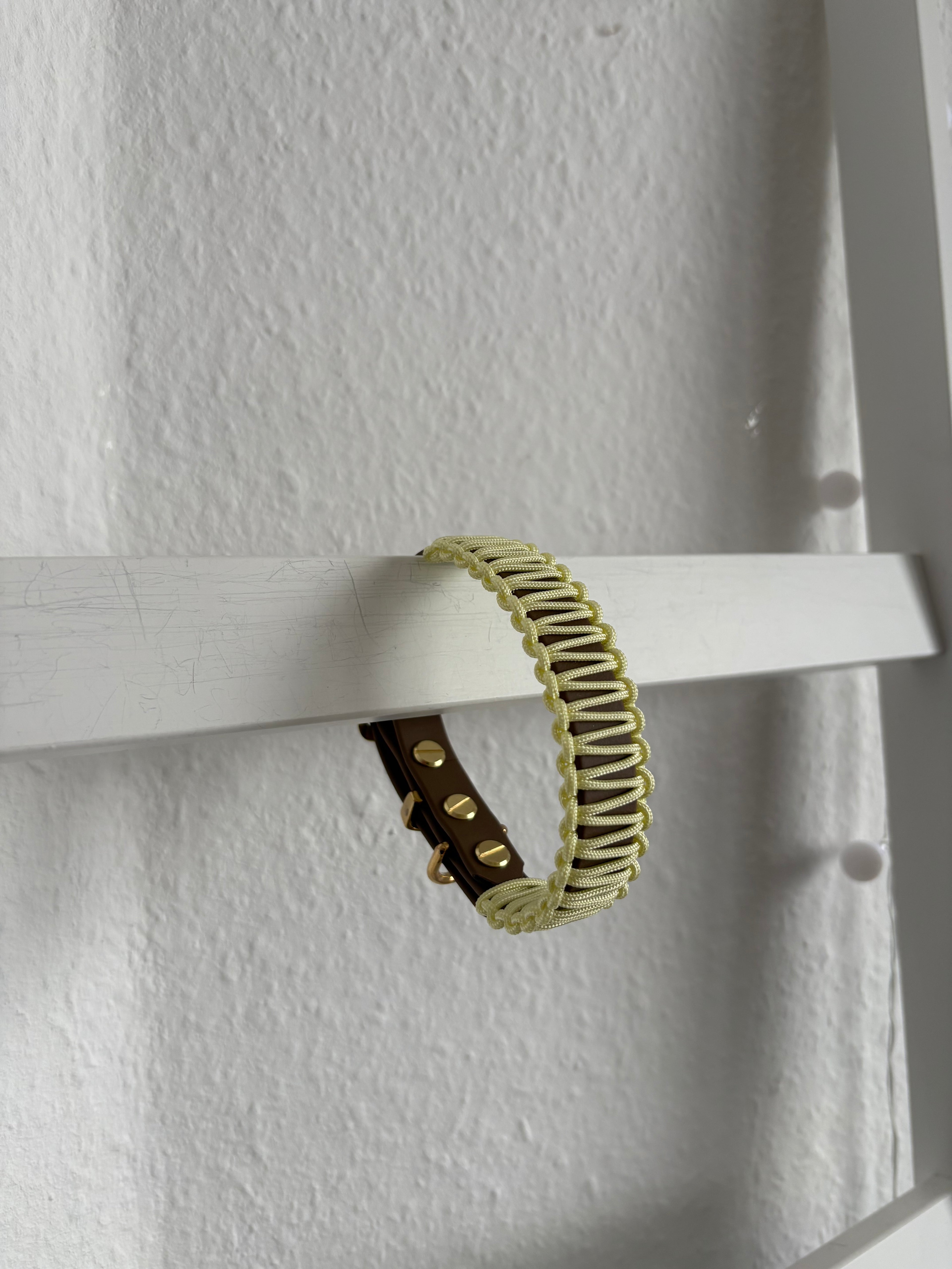 Classic Halsband - Lemon Cake