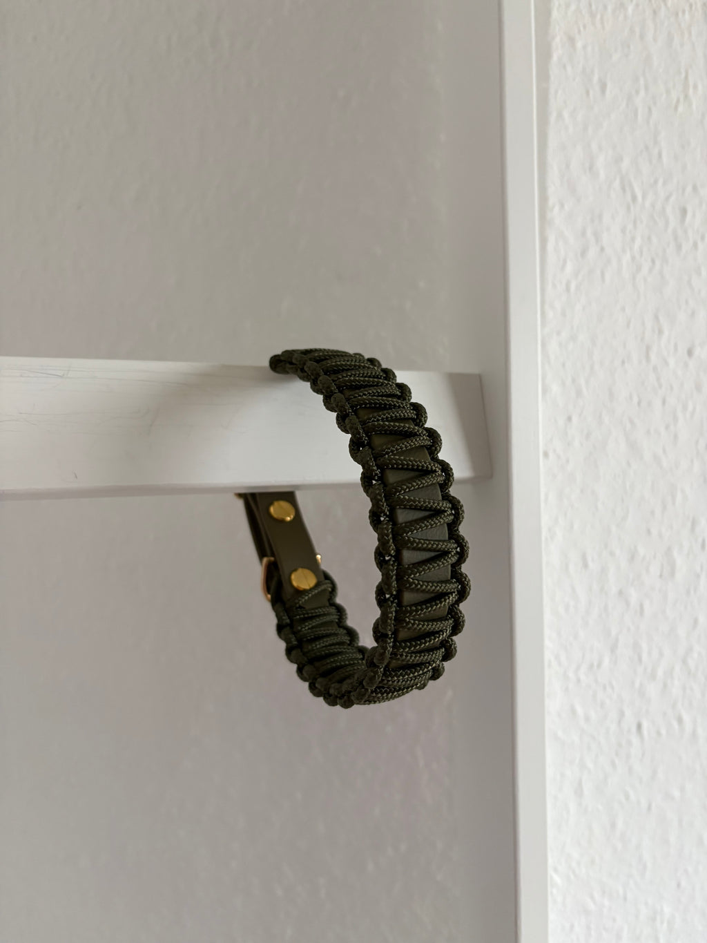 Classic Halsband - Olive Whisper