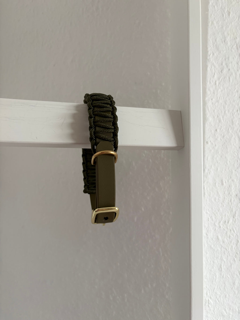 Classic Halsband - Olive Whisper