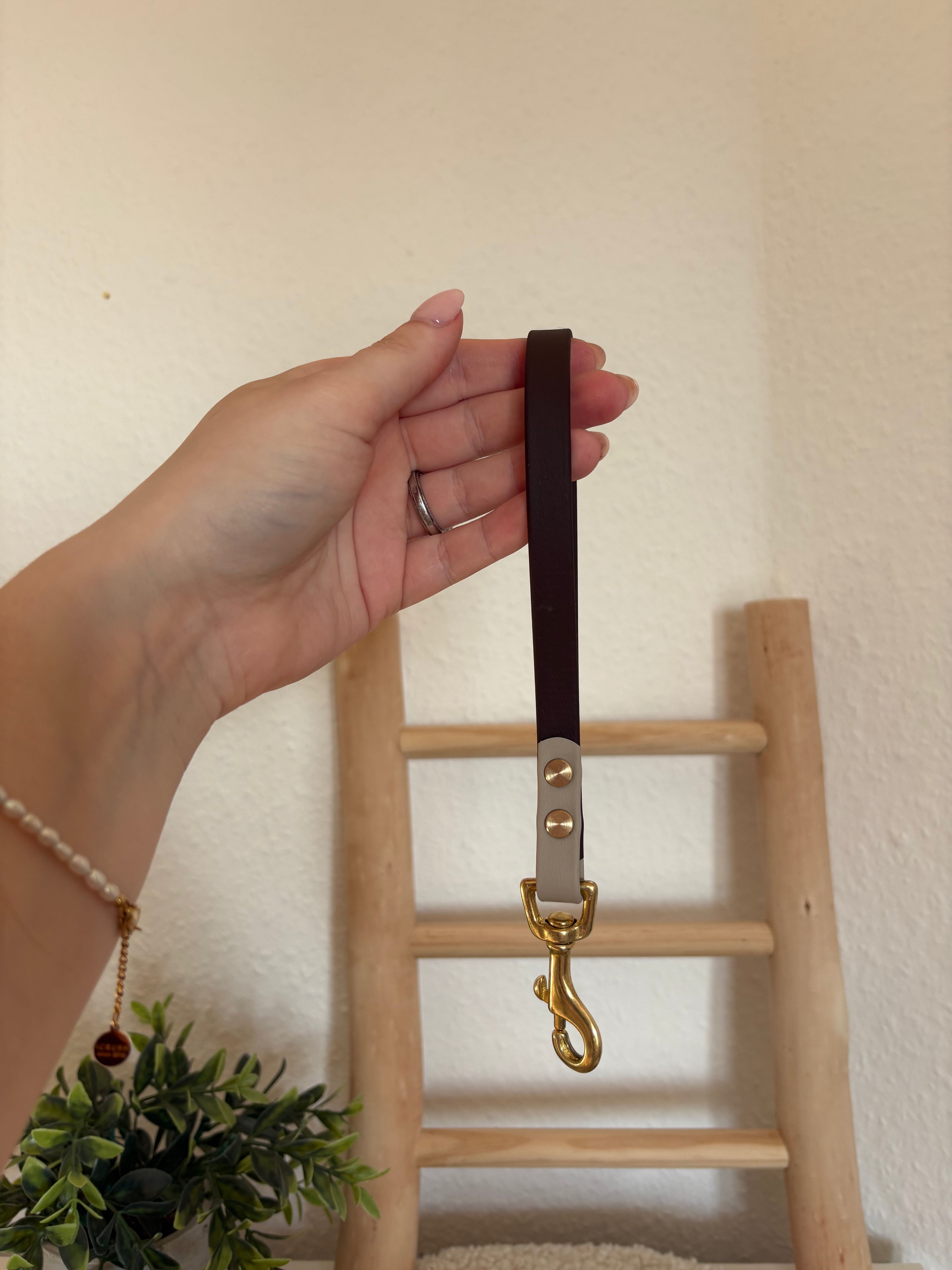 Handschlaufe taupe x dunkelbraun